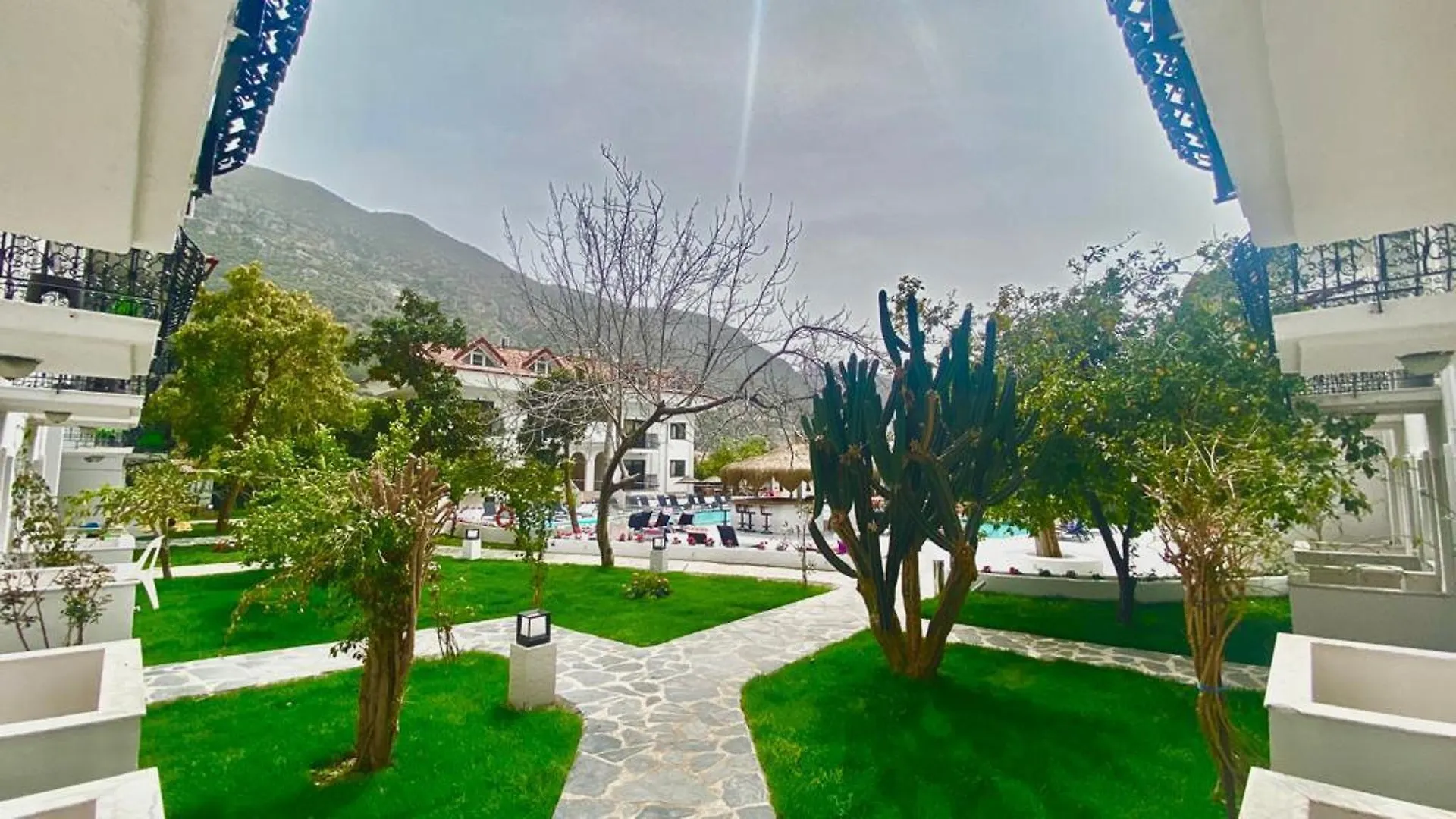 Akdeniz Beach Hotel オルデニズ