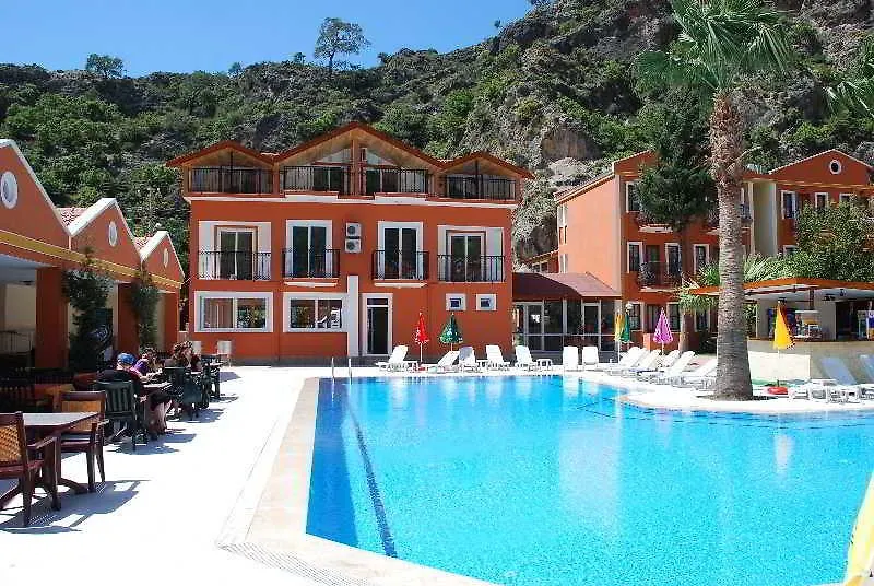 Akdeniz Beach Hotel オルデニズ
