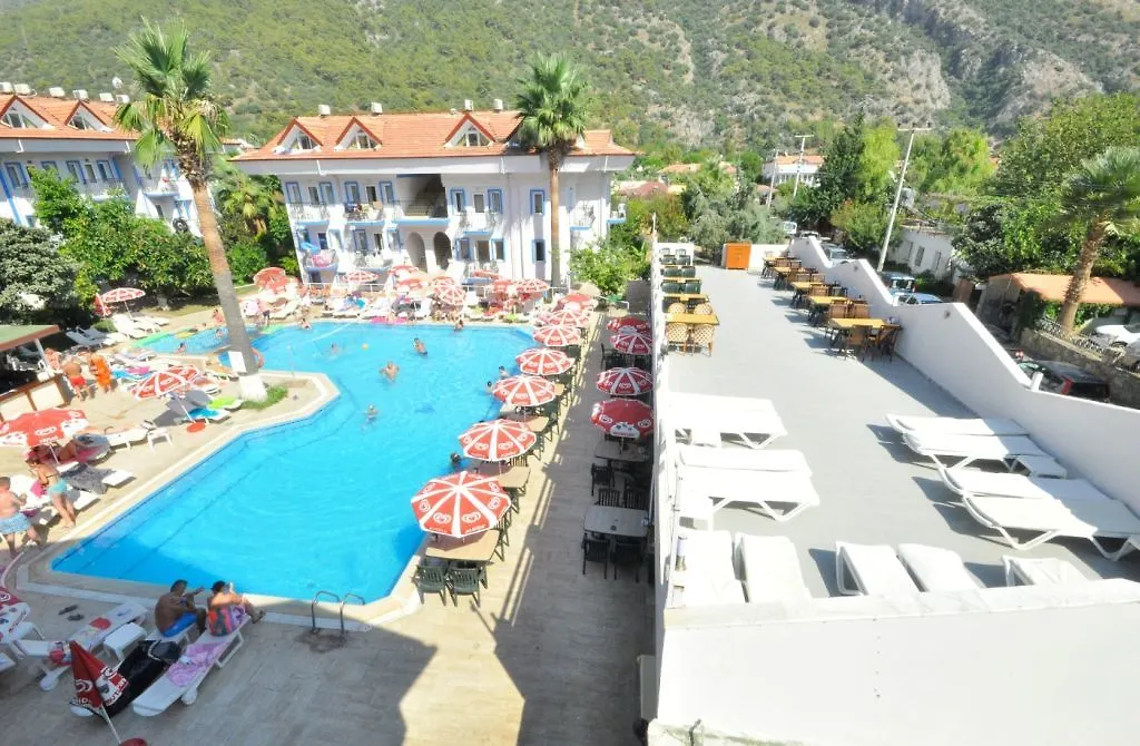 Akdeniz Beach Hotel オルデニズ