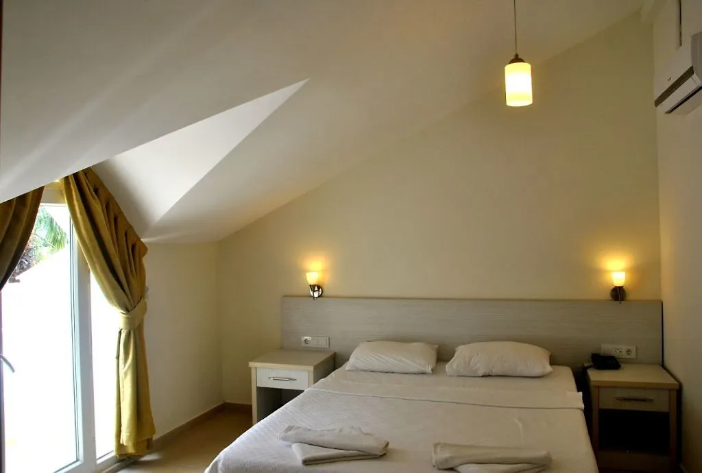 Akdeniz Beach Hotel オルデニズ トルコ