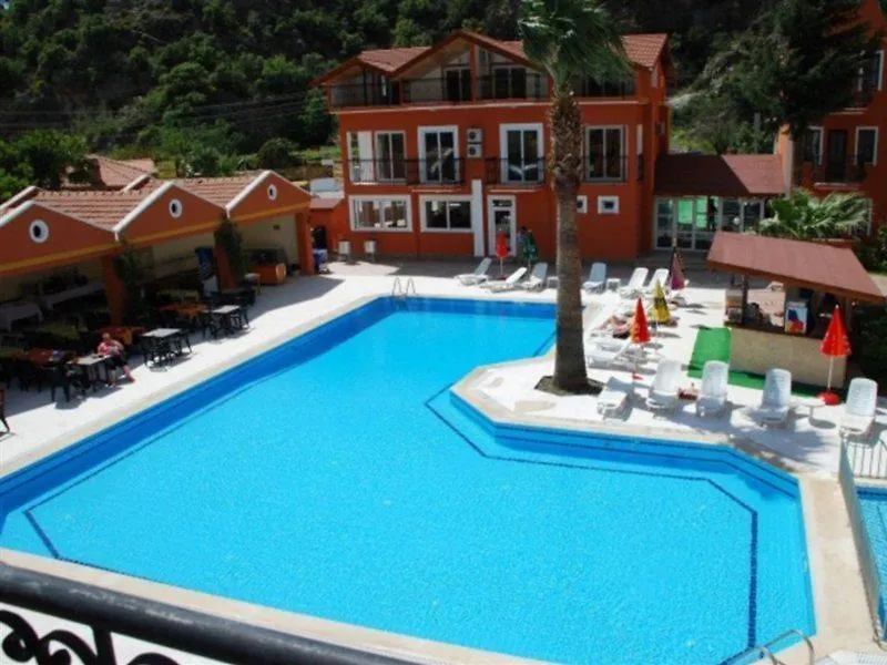 Akdeniz Beach Hotel オルデニズ