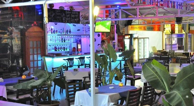 ***  Akdeniz Beach Hotel オルデニズ トルコ