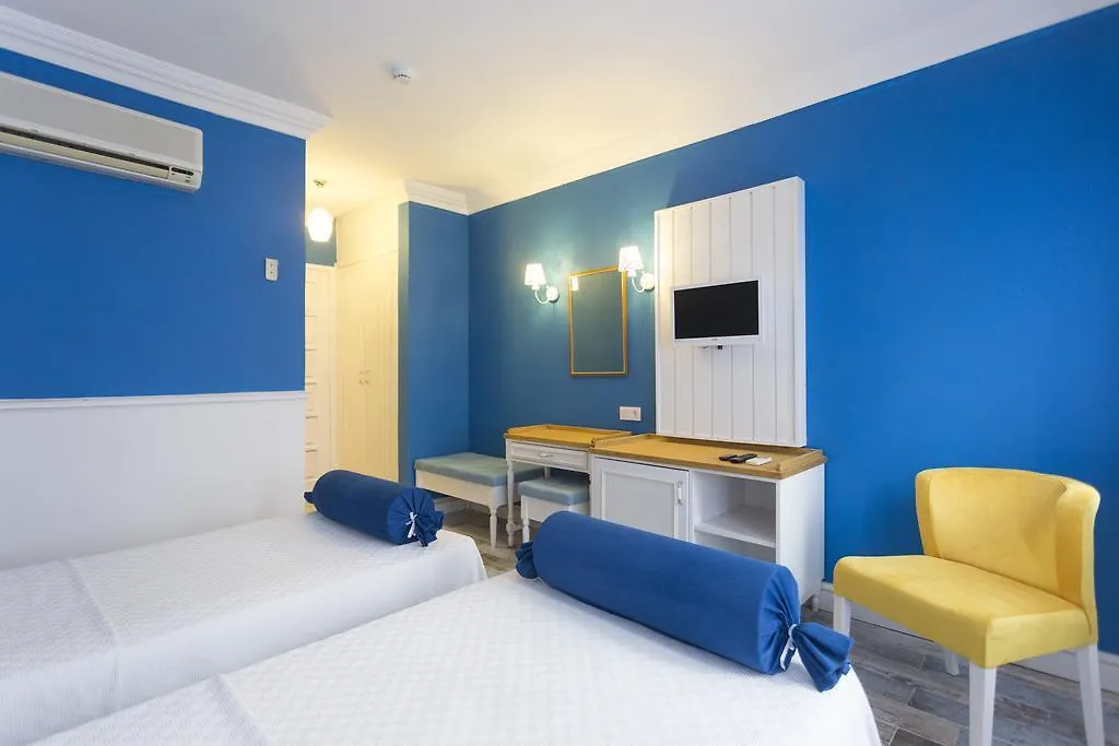 Akdeniz Beach Hotel オルデニズ