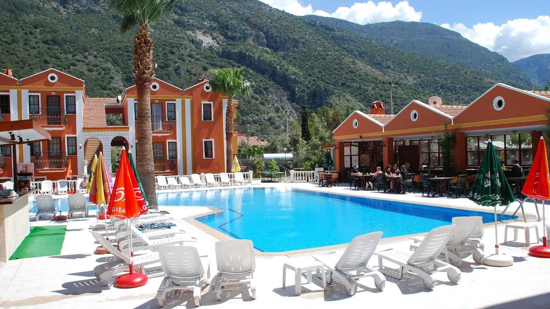 Akdeniz Beach Hotel オルデニズ